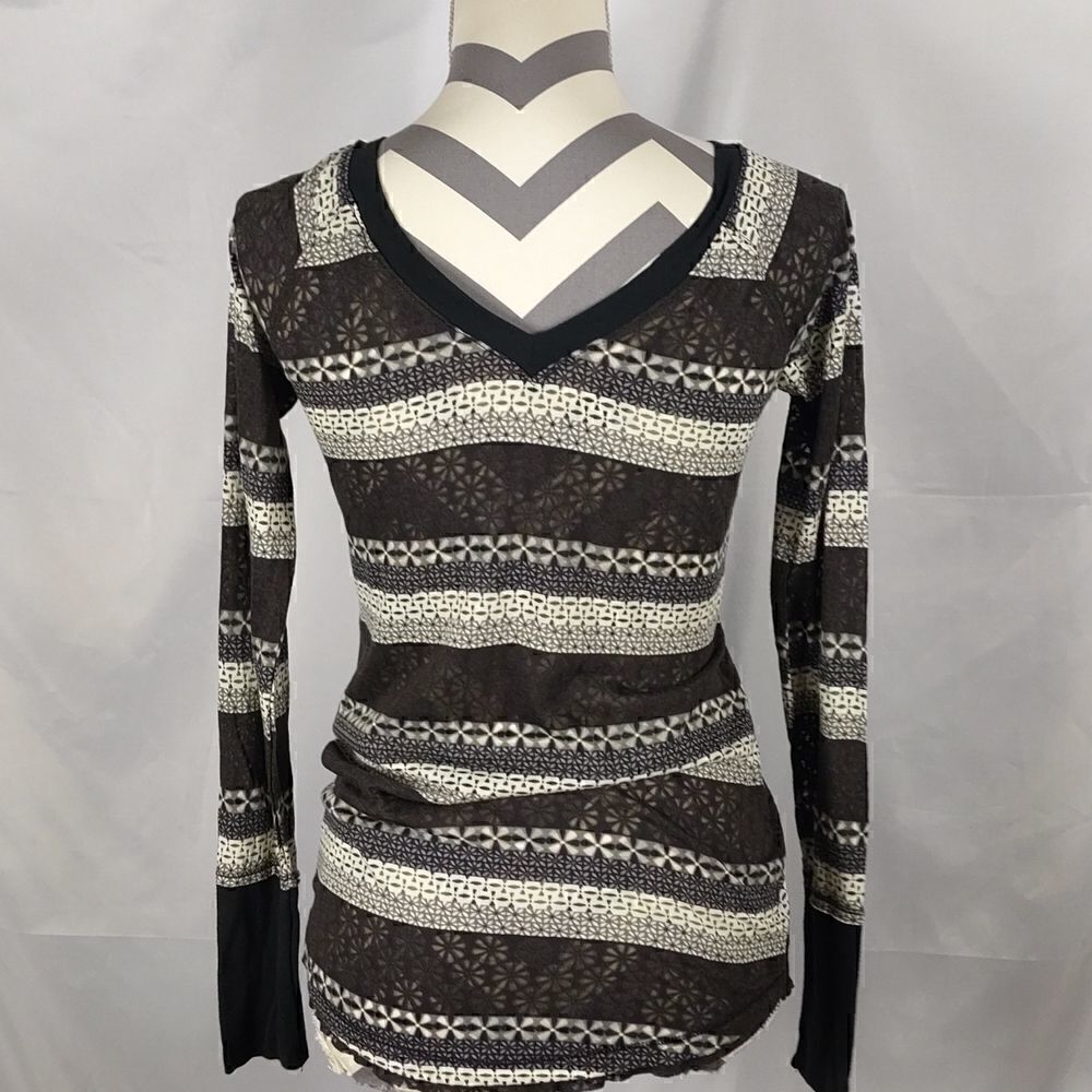 Miley Cyrus Max Azria Top - Picture 3 of 6